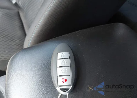 2018 Nissan Sentra Sr из США, поврежденный, VIN 3N1AB7AP6JY235032